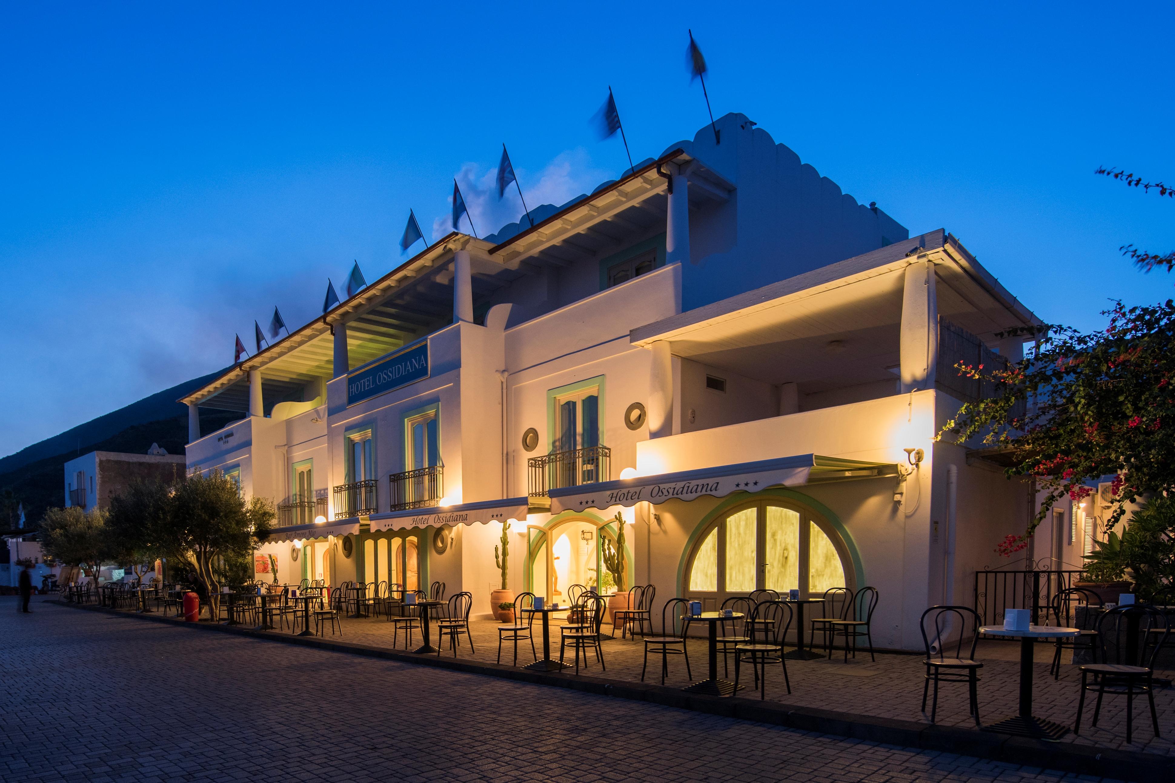 Hotel Ossidiana Stromboli Center ภายนอก รูปภาพ