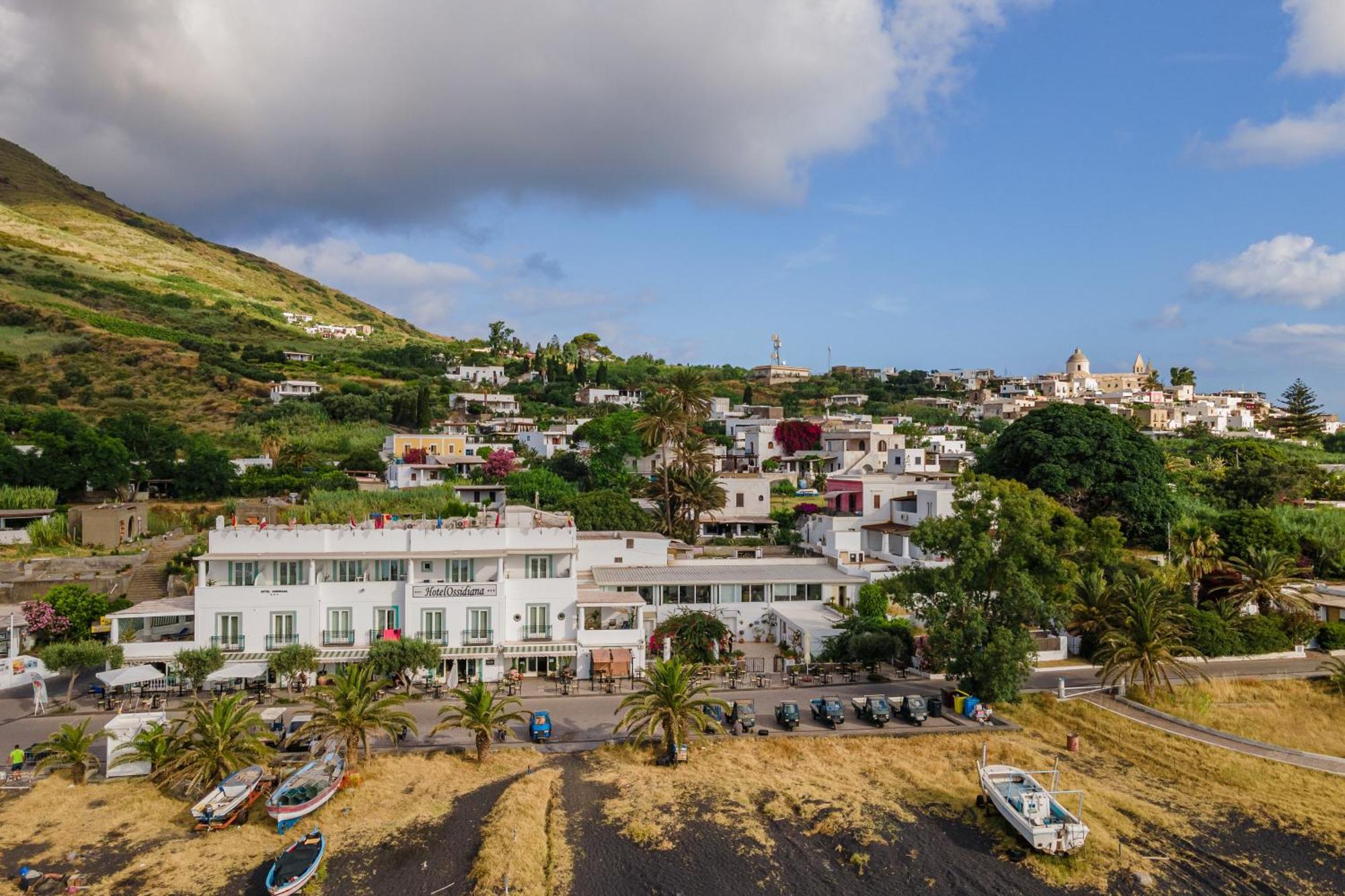 Hotel Ossidiana Stromboli Center ภายนอก รูปภาพ