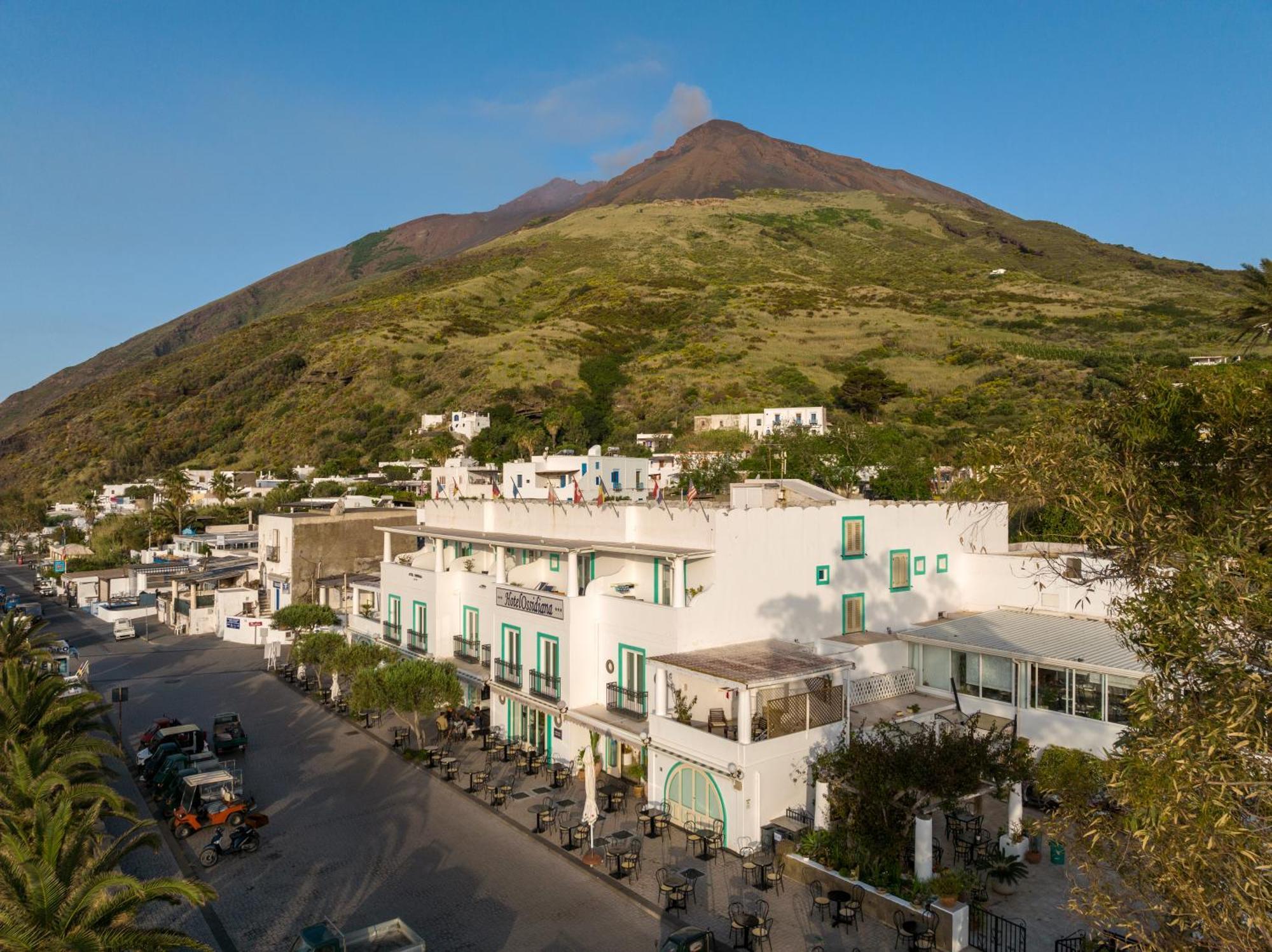 Hotel Ossidiana Stromboli Center ภายนอก รูปภาพ